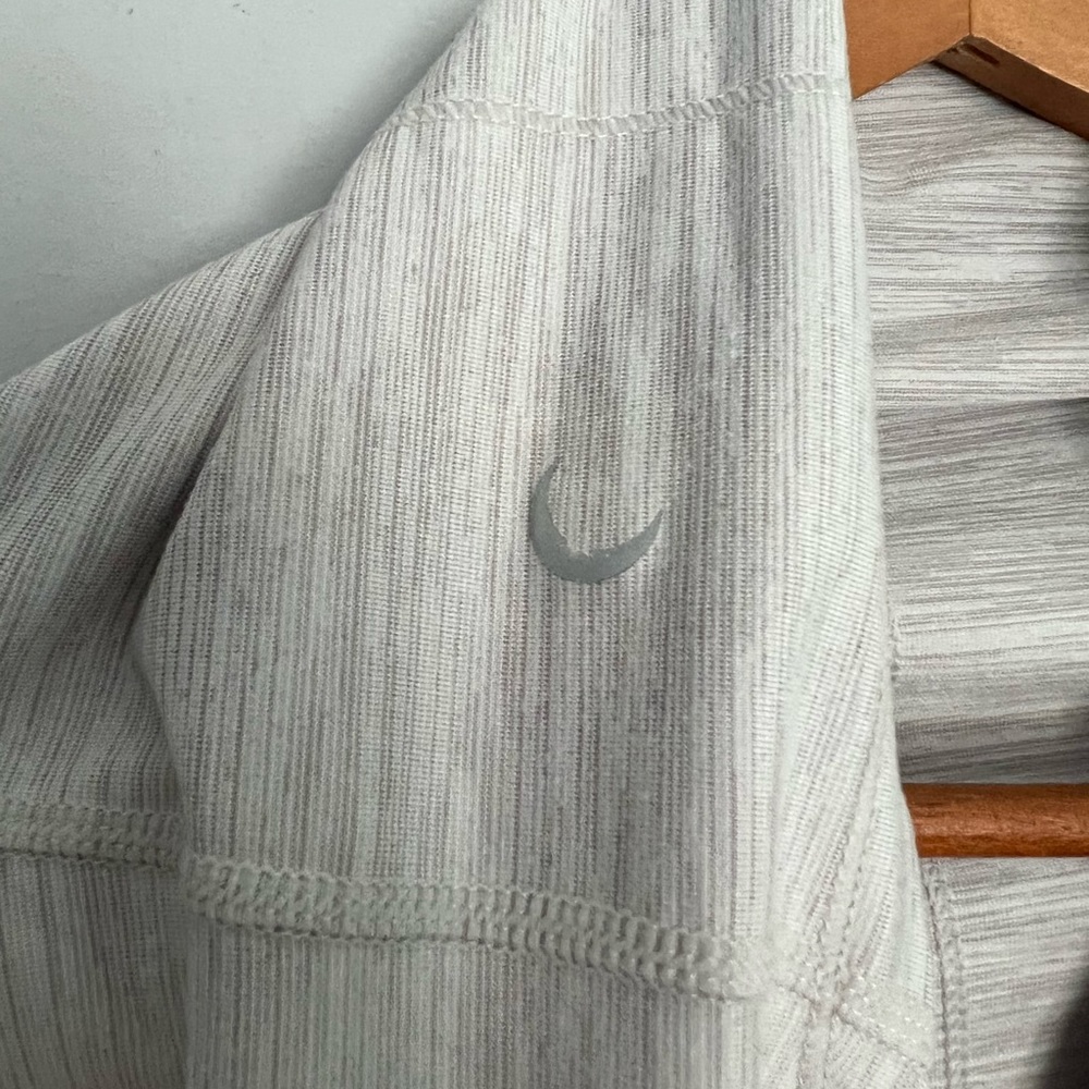 Zyia Activewear Cream Yoga Shawl XS - Picture 7 of 11